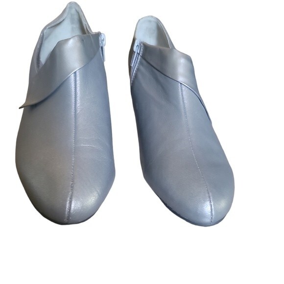 AJ Valenci silver grey leather ankle boots booties low kitten heel zip closure 8 - Picture 2 of 9